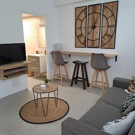 Appartement Cosy, T2 Situe En Centre Ville De Saint-Pierre Buitenkant foto