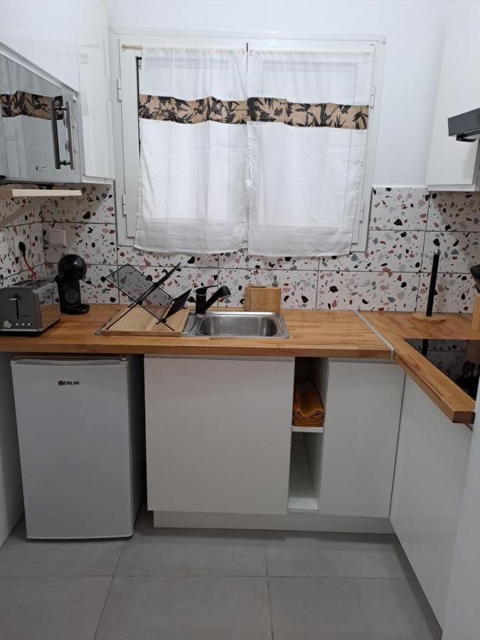 Appartement Cosy, T2 Situe En Centre Ville De Saint-Pierre Buitenkant foto
